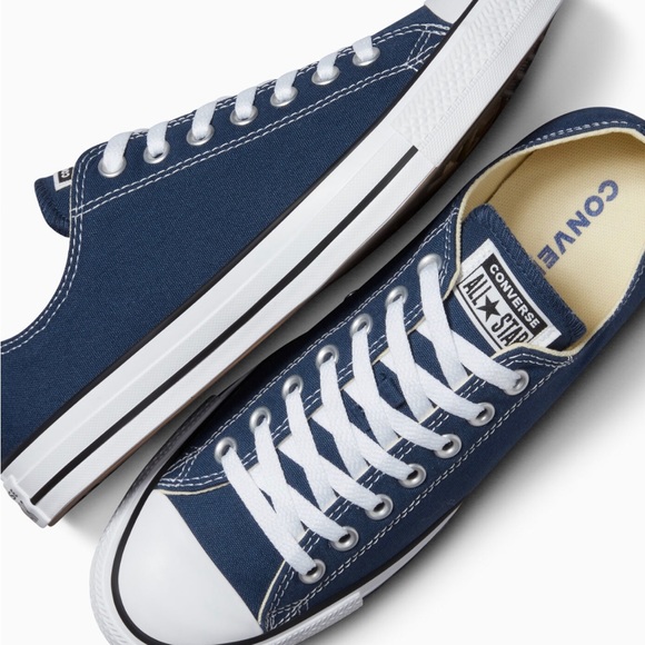 Navy Chuck Taylor All Star Classic - Picture 1 of 8